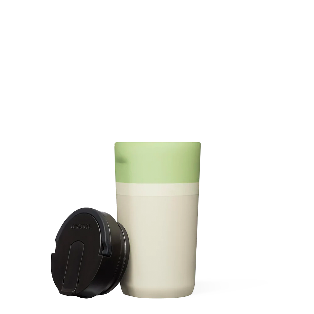 star-warstm-kids-cup-t6 0b29a0bde323--grogu-kids-cup-product-lid-off.png